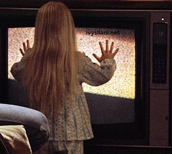 The 1982 Movie Poltergeist Used Real Skeletons As - Tymoff